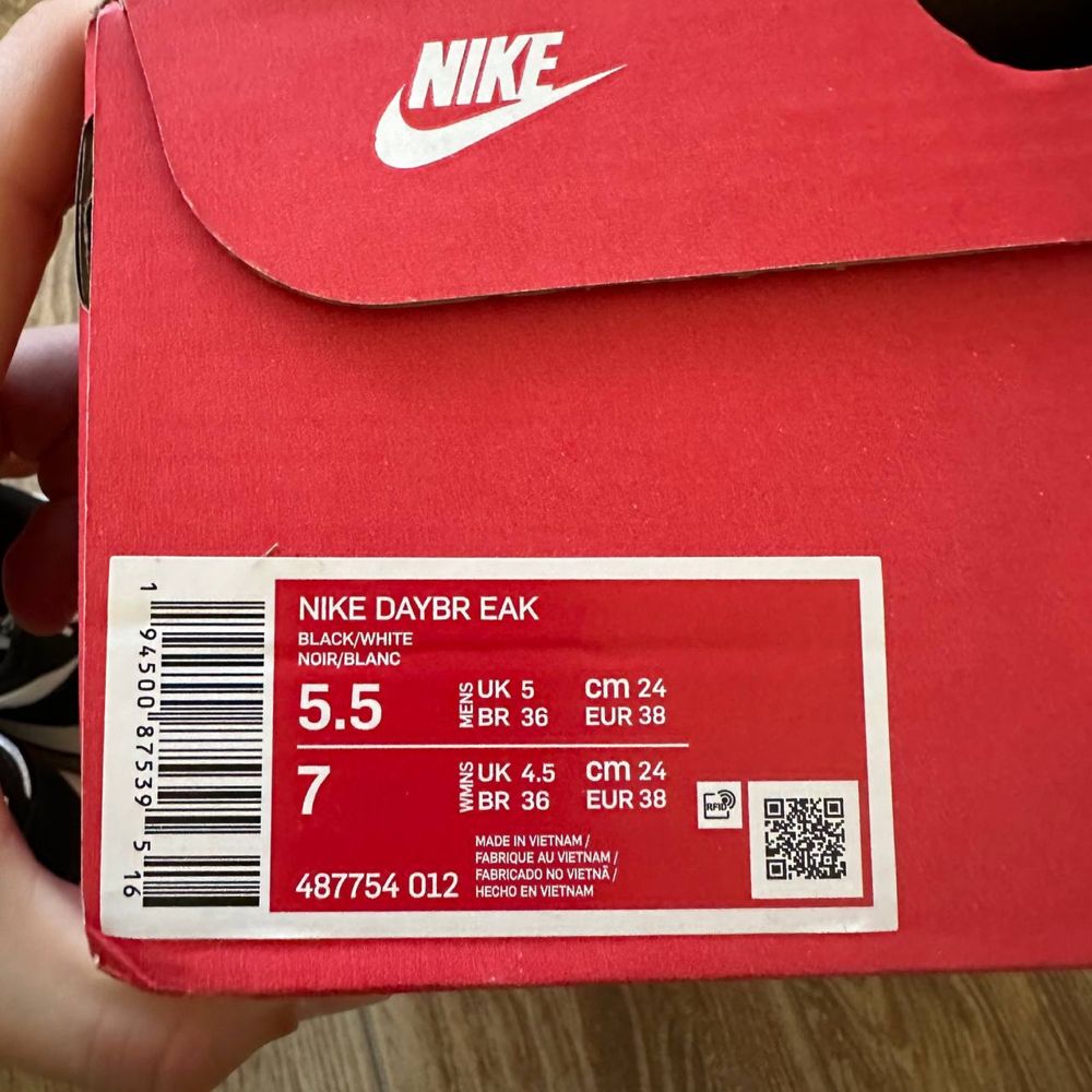 Кросівки Nike DAYBR EAK 38 розмір 24 см