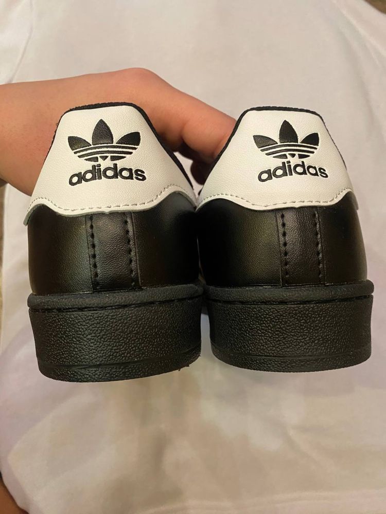 Кросівки, Кеди Adidas Superstar