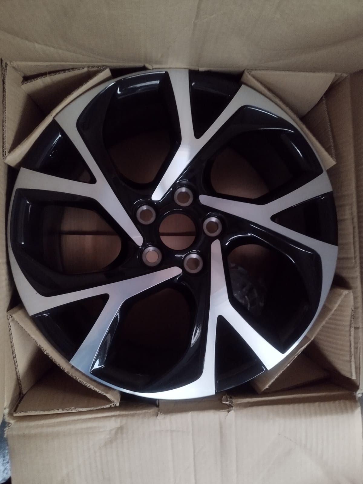 Jantes originais Toyota 5x114.3 R18