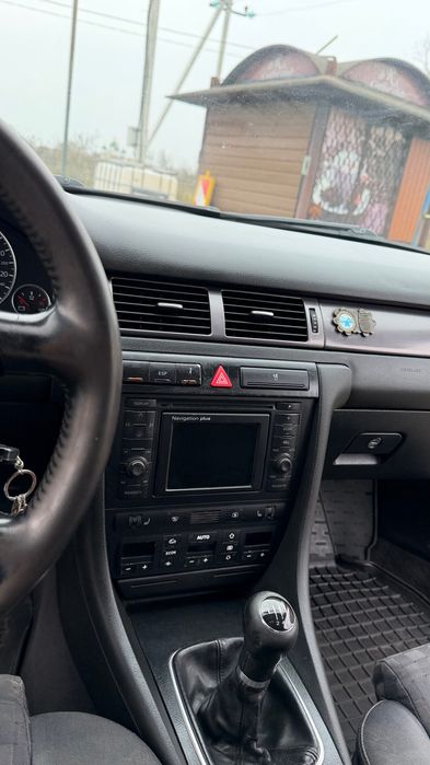 Автомобіль Audi A6 C5