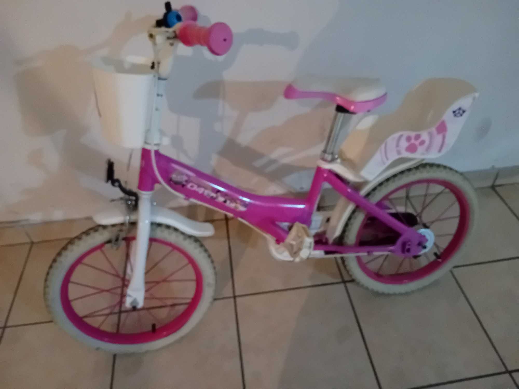 Bicicleta de menina