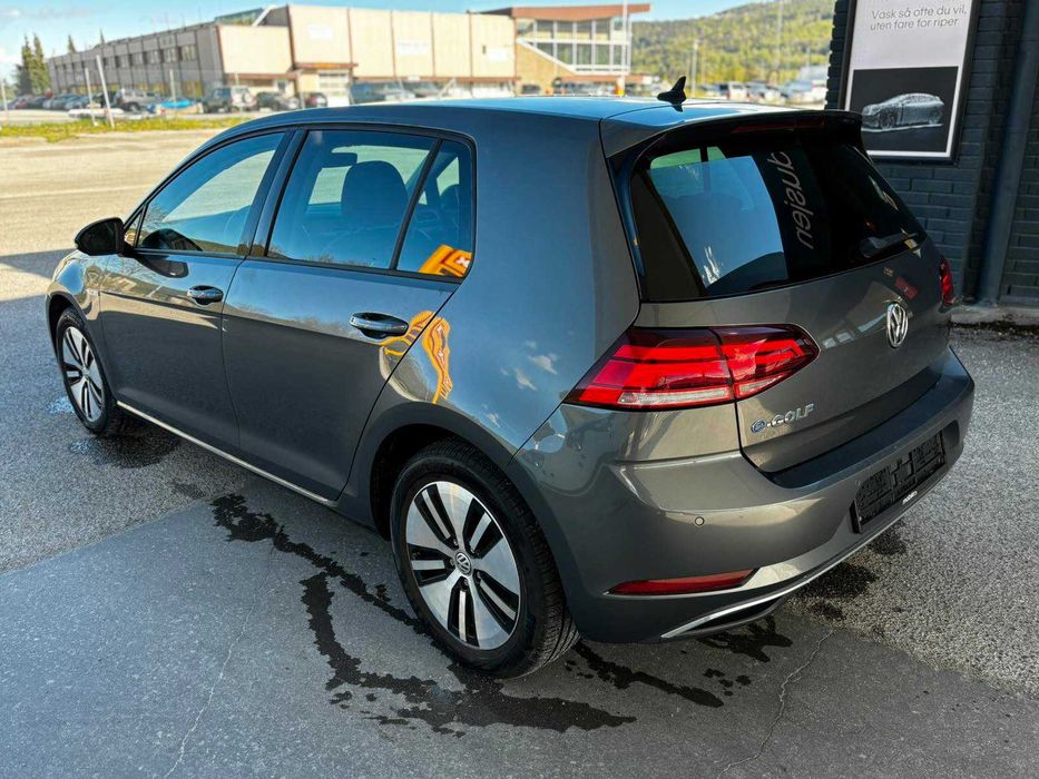 Volkswagen e-Golf 36кВт, без ДТП, рідна фарба, гарна комплектація