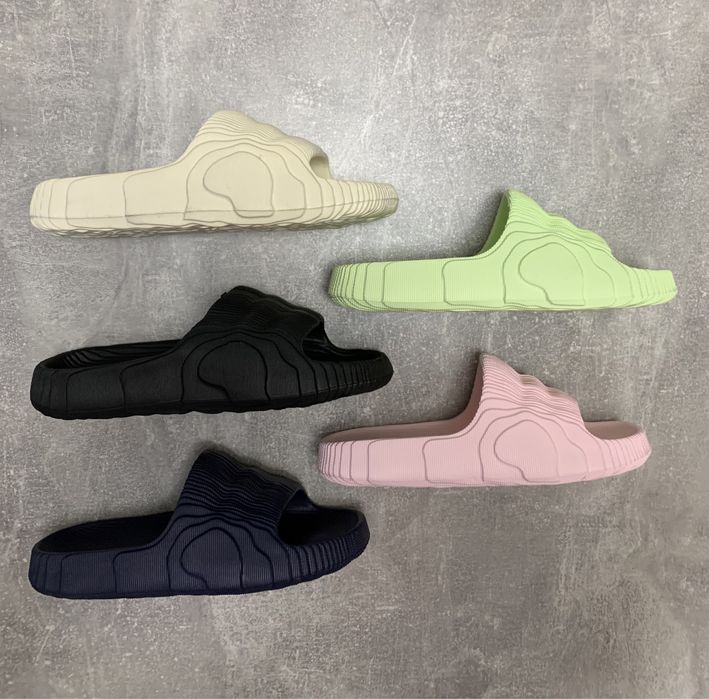 Шльопанці тапки тапочки adidas adilette 22