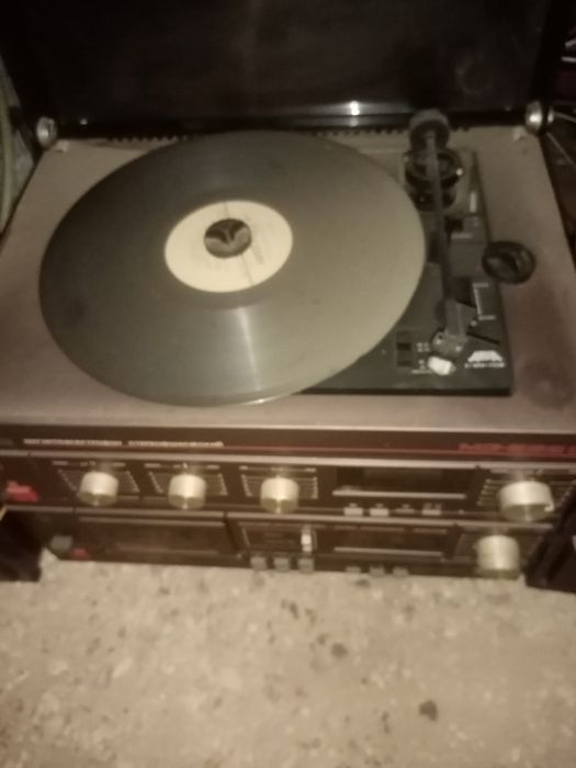 Стере магнитофон "Романтика 222"