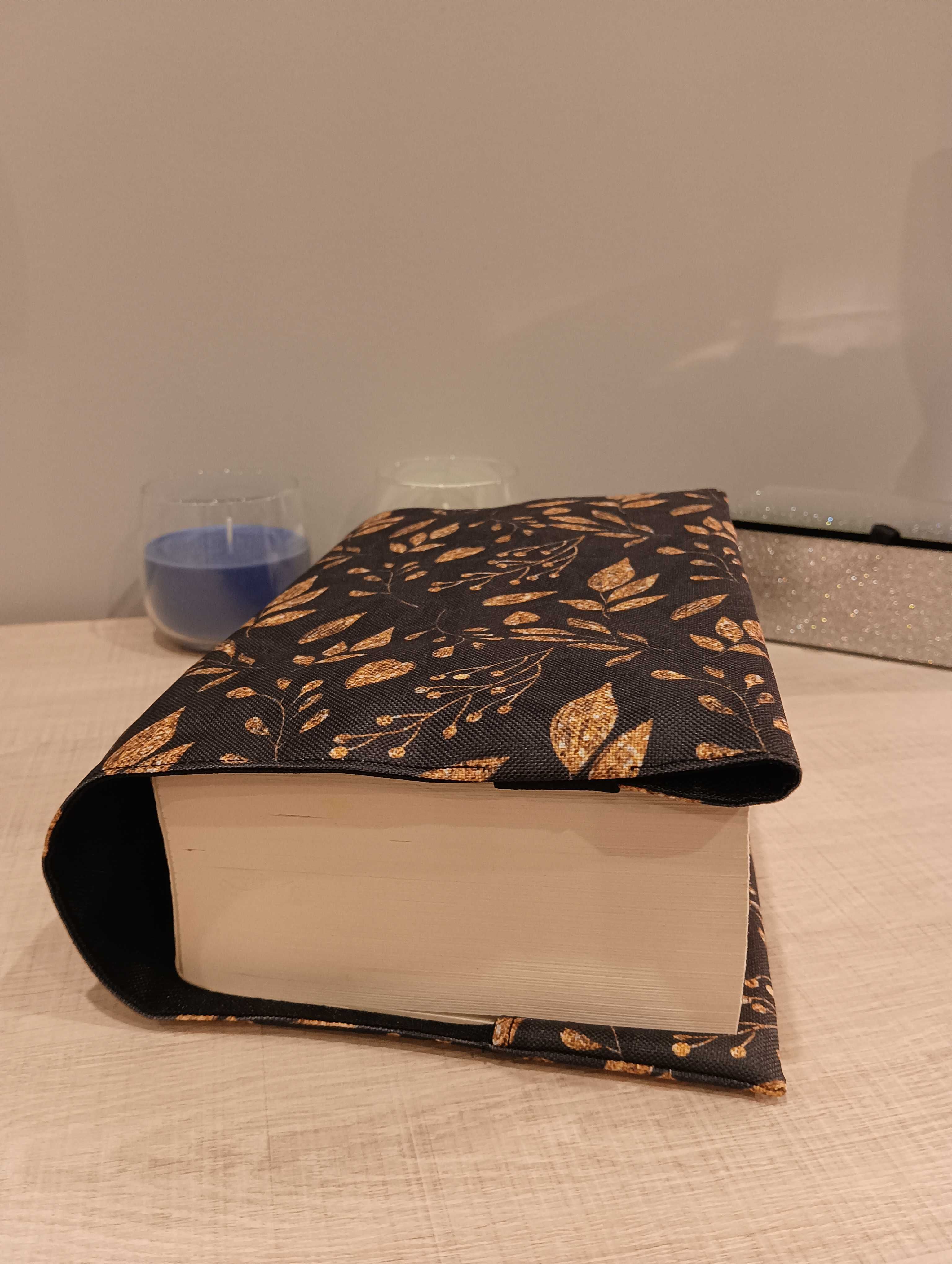 Etui na książkę/ Book cover, wzór w złote liście,Handmade