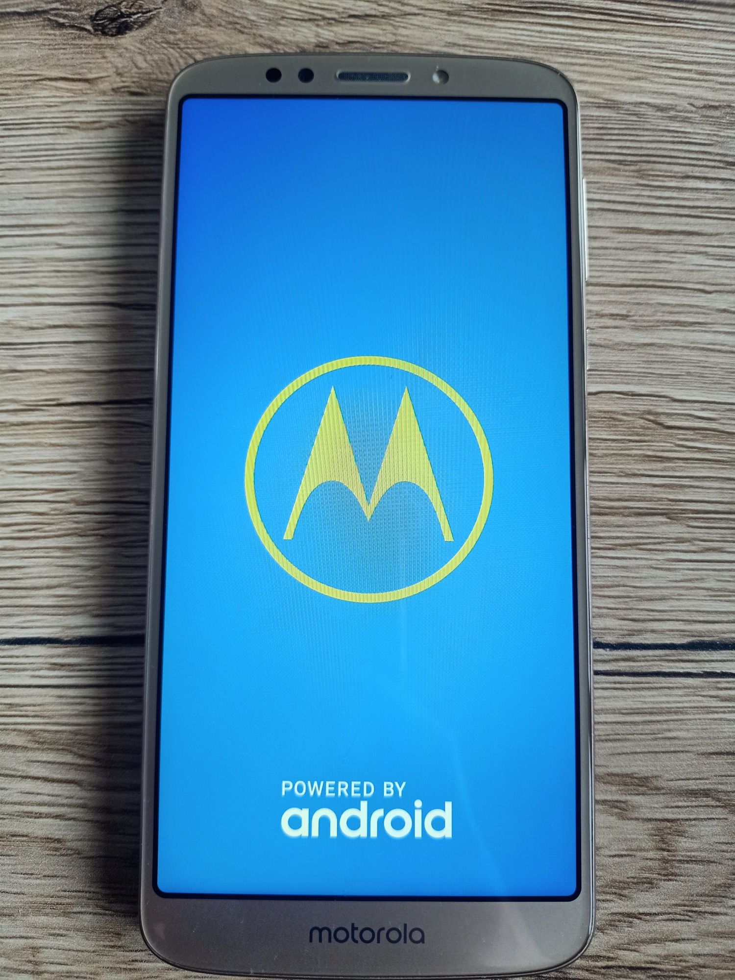 Motorola Moto e5 plus
