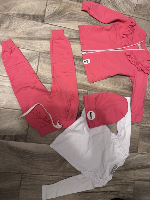 Zestaw 2/3 latka , czapka bluza spodnie bluzka