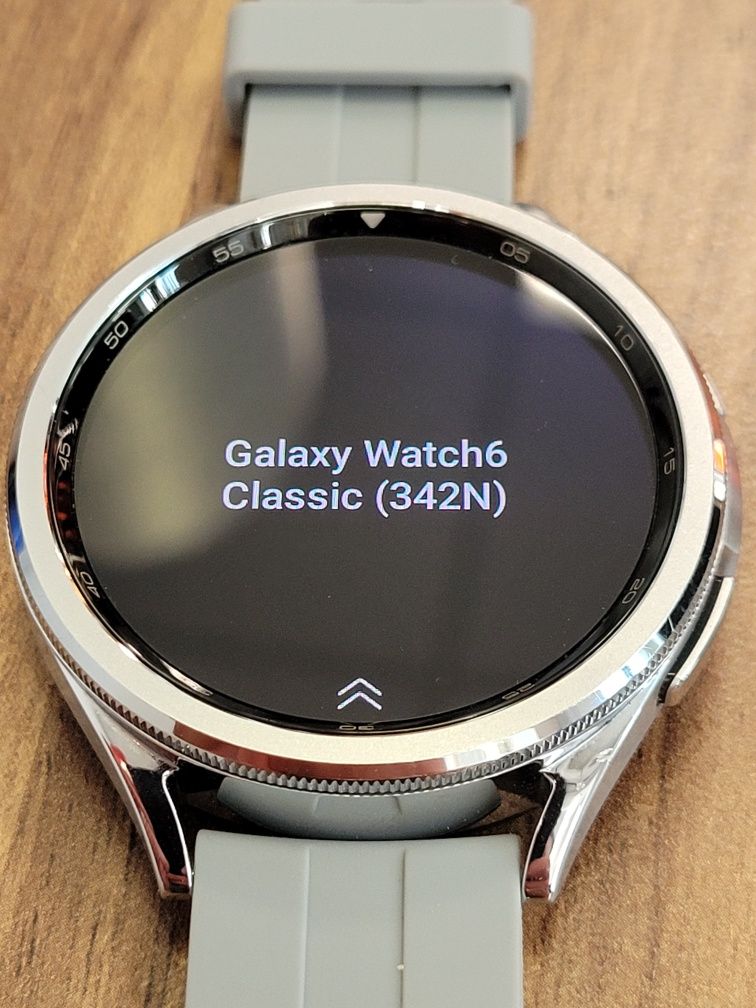 Samsung Galaxy Watch6 classic 43мм
