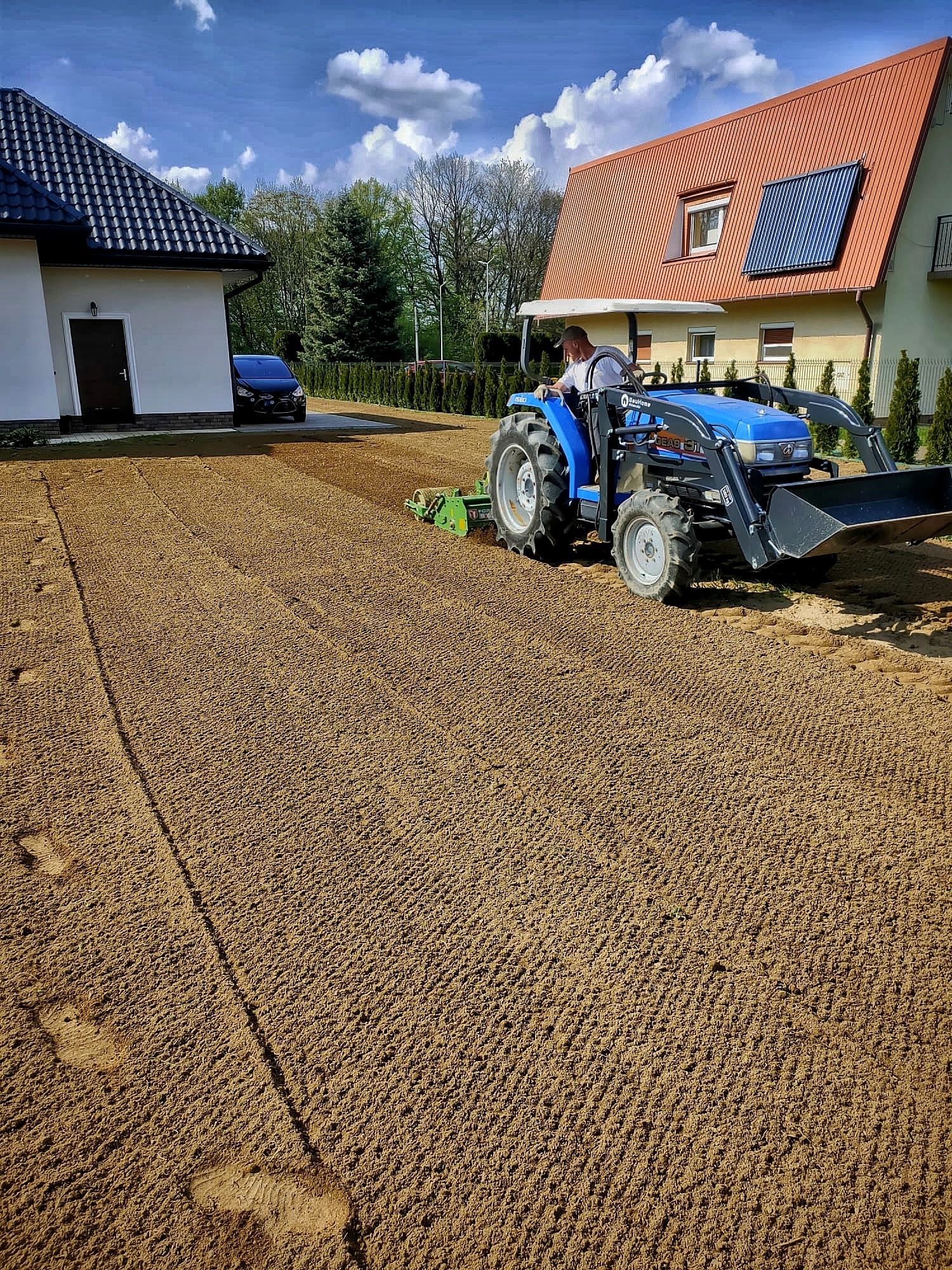 Usługi glebogryzarką seperacyjną/minikoparką 2,5t i inne