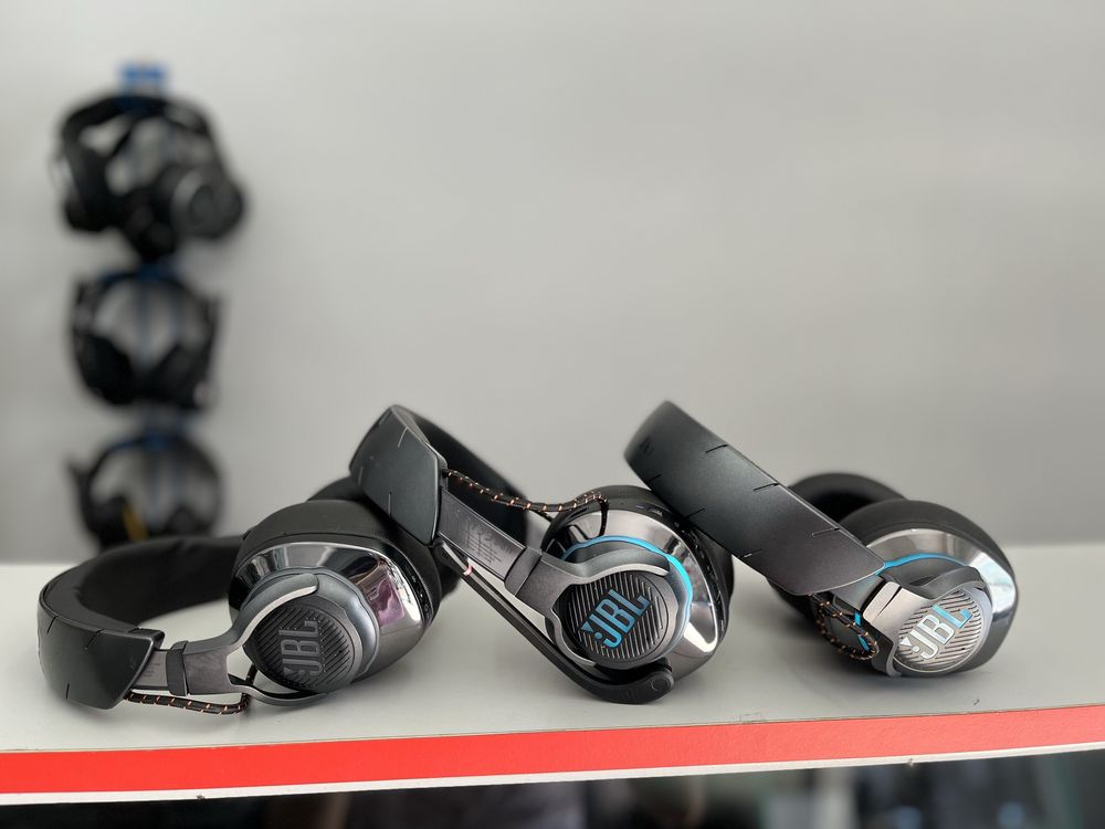 Безпровідні навушники JBL Quantum800