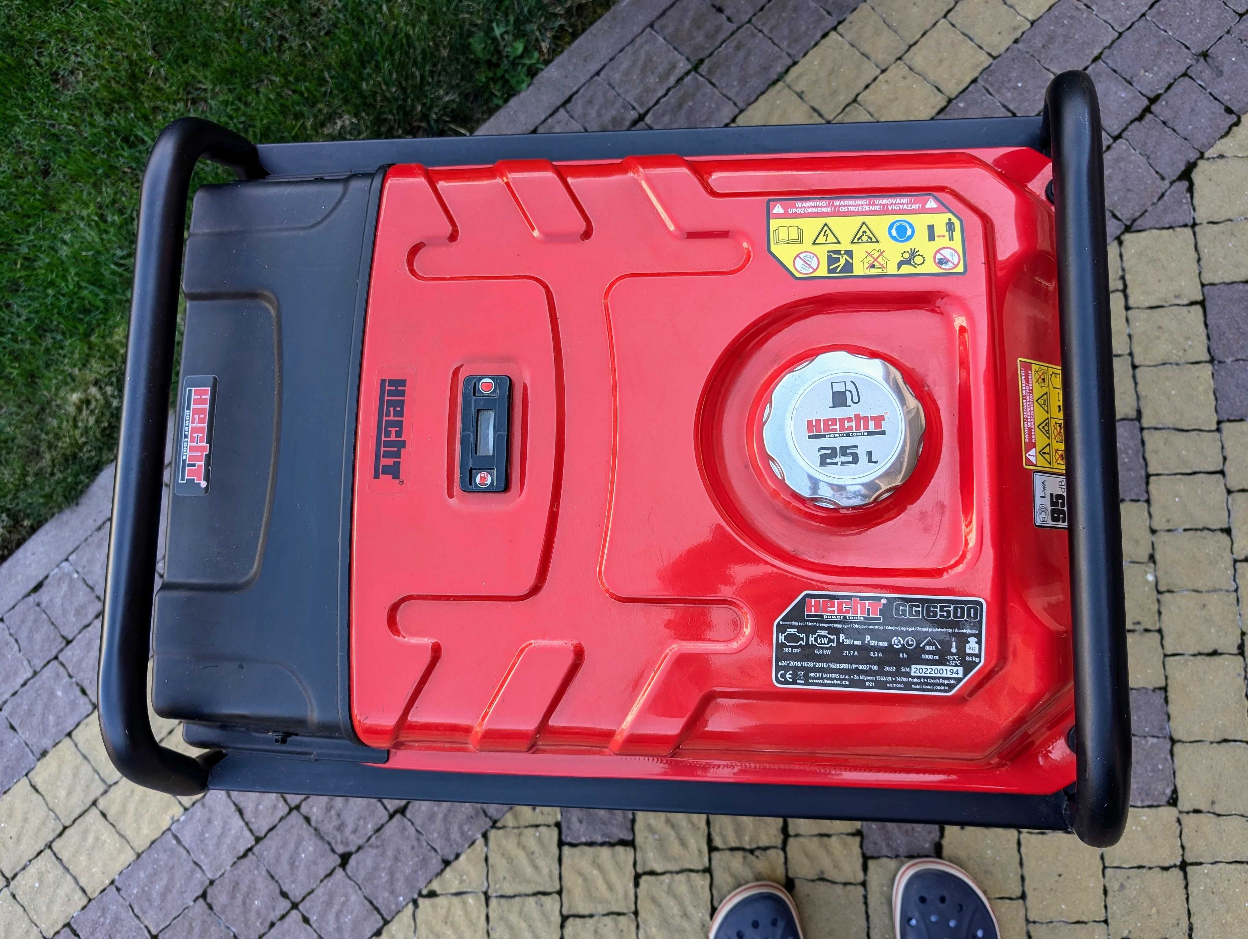 Генератор бензиновий HECHT GG 6500