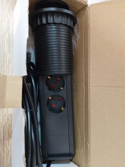 Listwa zasilająca gniazdko wpuszczane chowane 3 gniazda + USB + USB-C