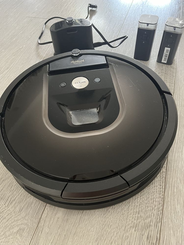 Robot sprzątający IRobot Roomba