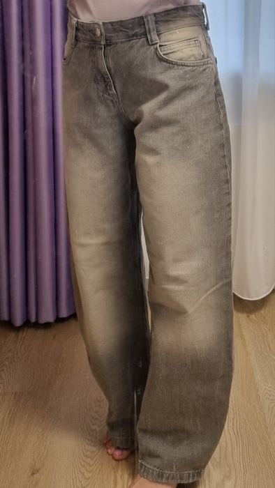 Продам Джинси Bershka Baloon