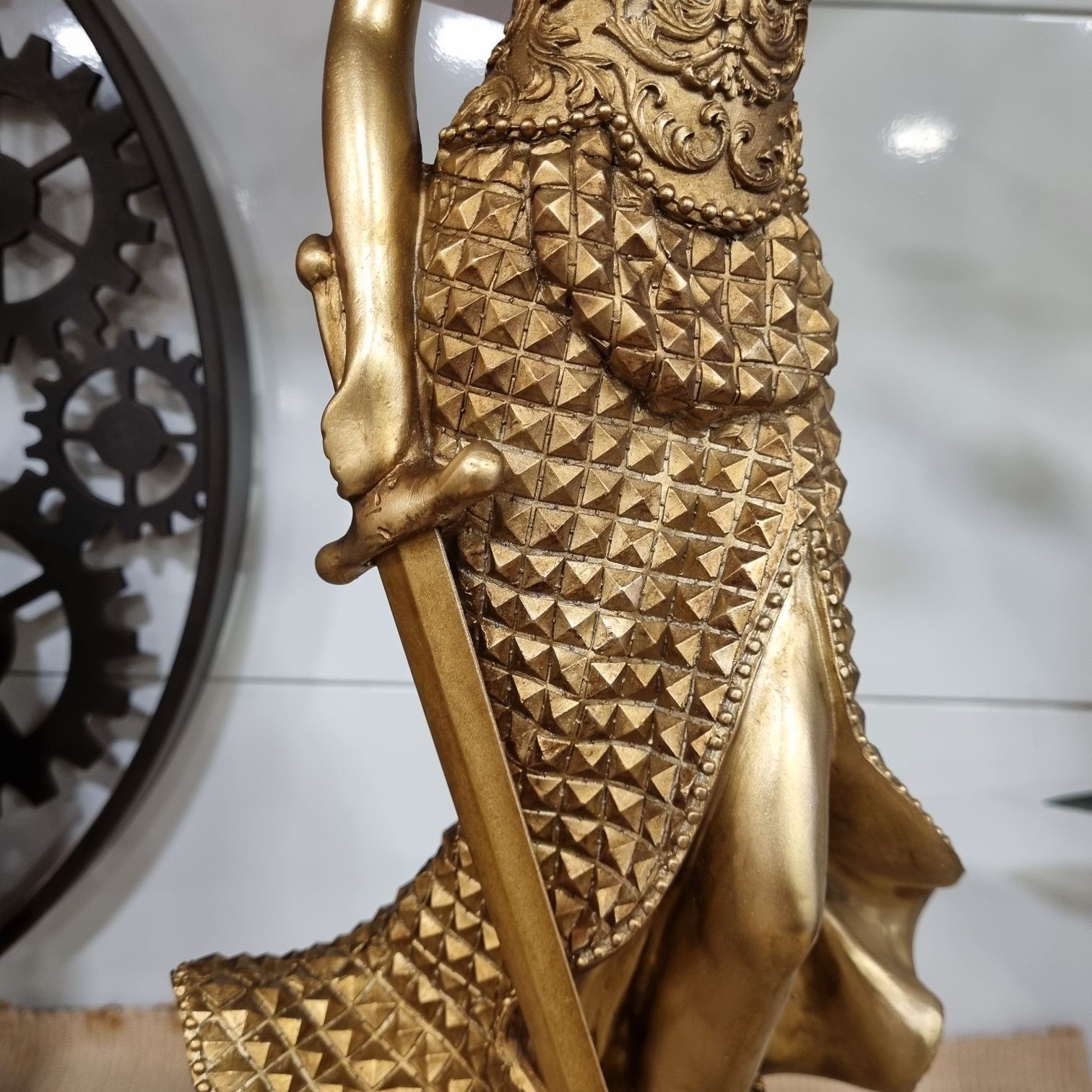 Deusa da Justiça Dourada - 20x62cm By Arcoazul