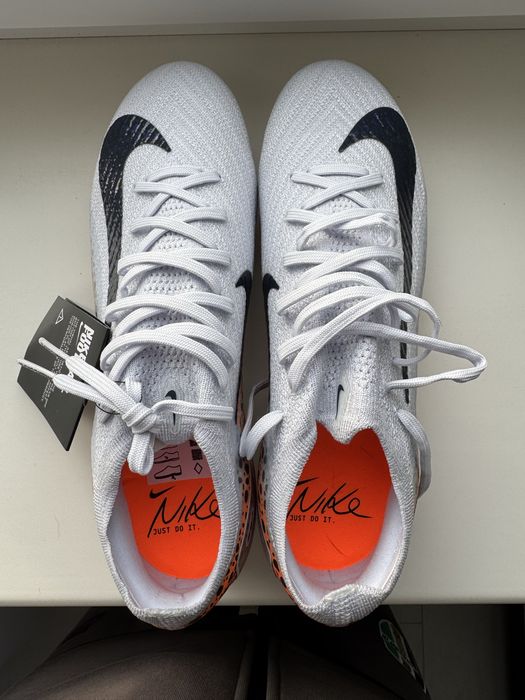 Бутсы Nike Mercurial