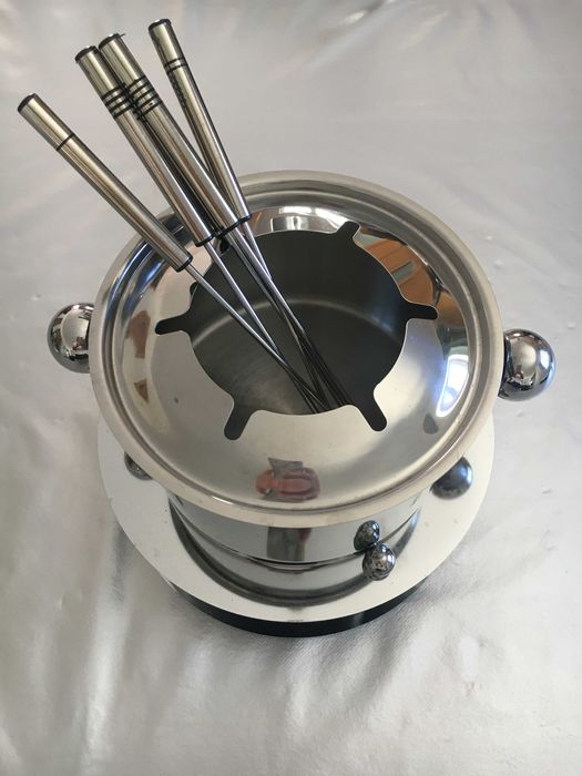 Fondue em metal para 6 pessoas