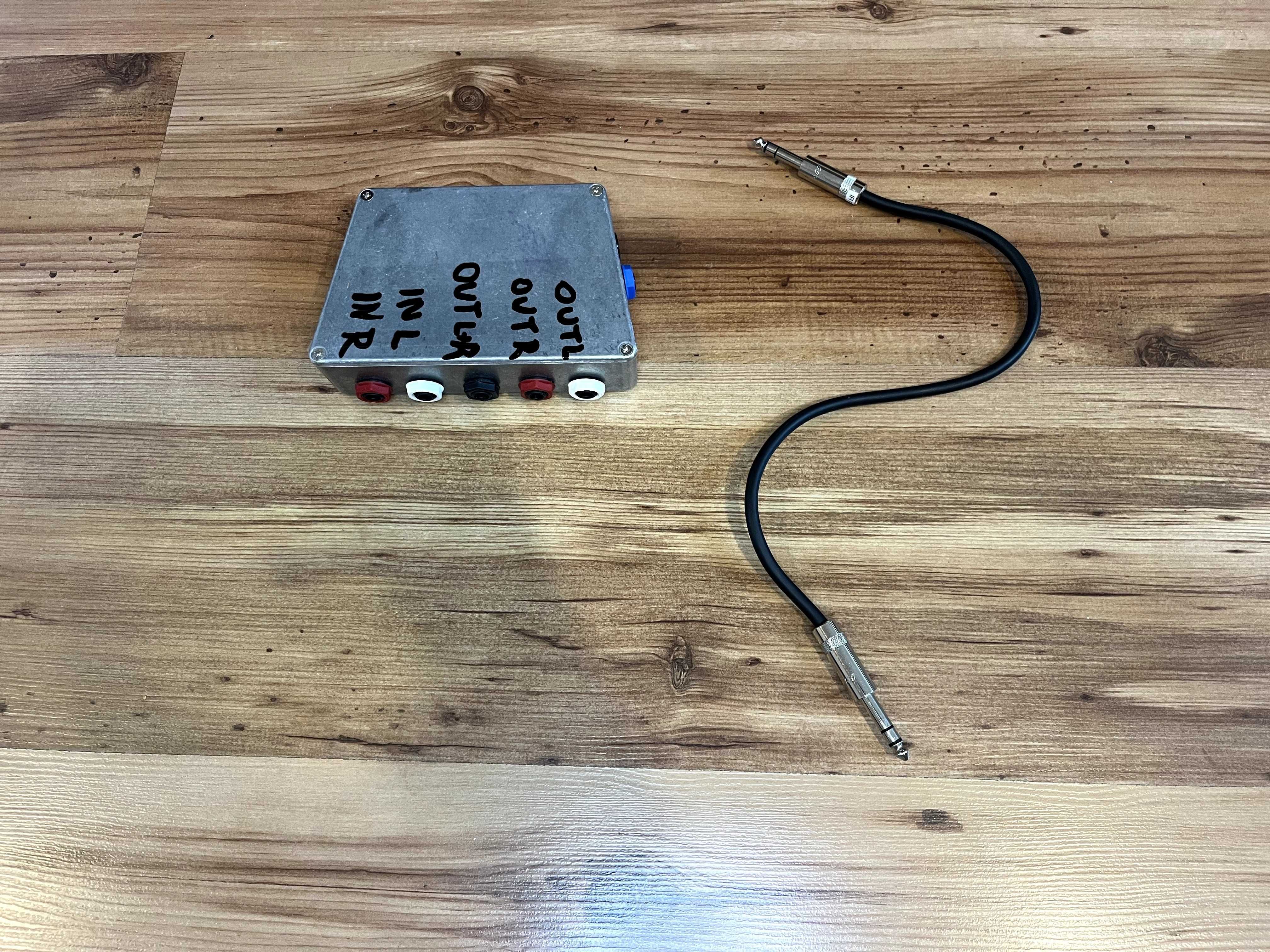 AB Box STEREO (przełącznik, switch)