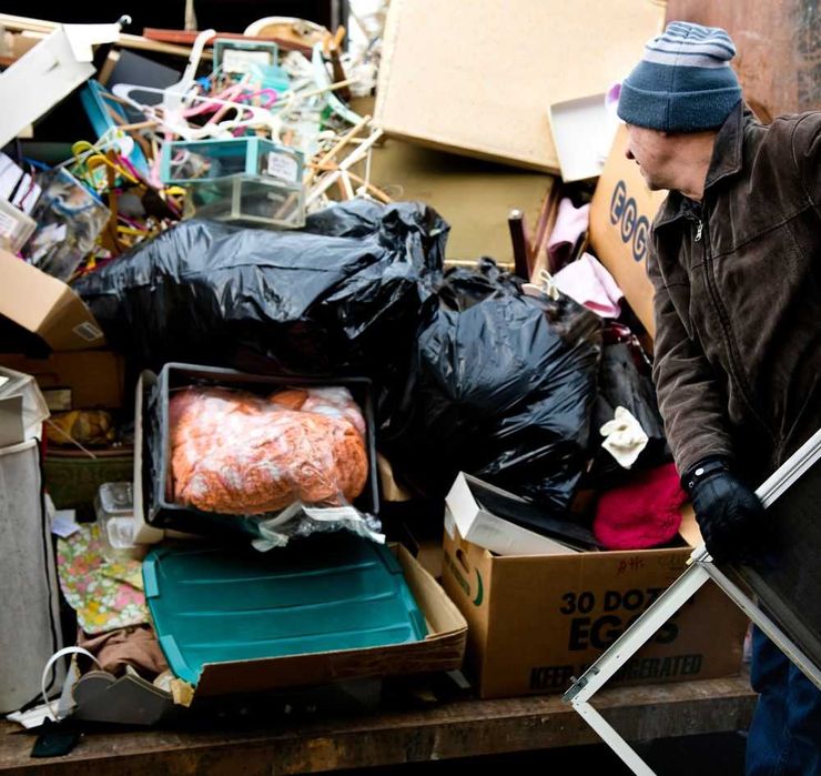 Opróżnianie, Rozbiórki i Przygotowanie do Remontu Mieszkań Domów Budyn