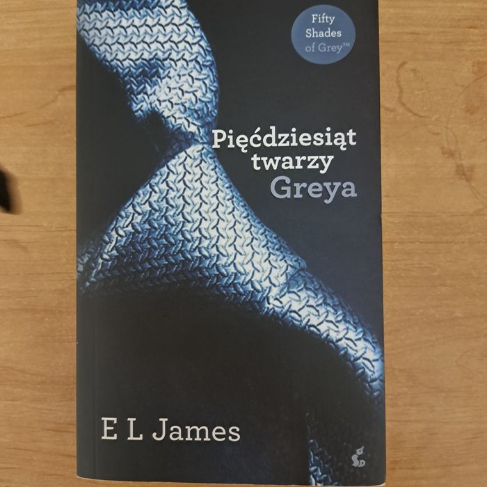 50 twarzy Greya. Autor E L James