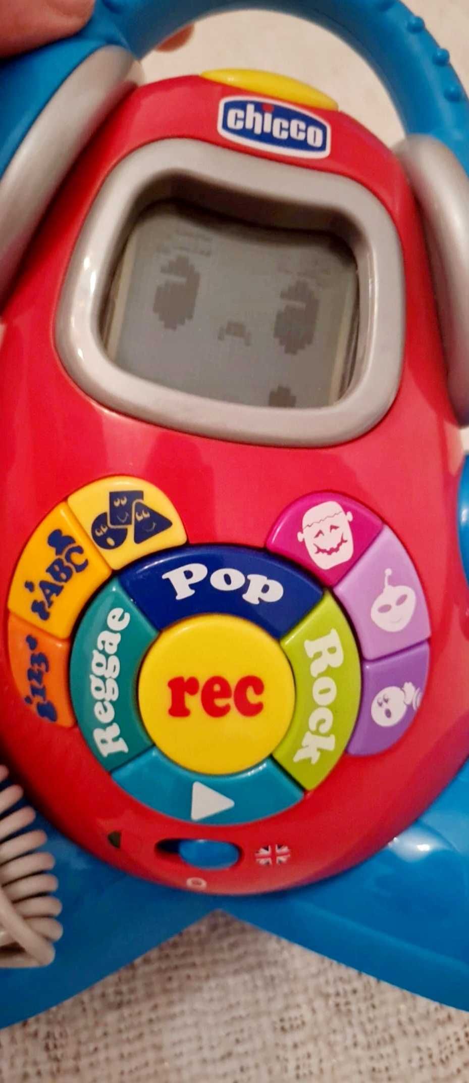 Brinquedo Chicco bilíngue