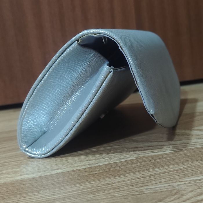 Pochete Prateada para Festas e Cerimónias (Mulher)