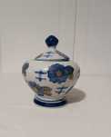 Pote Porcelana Branco com flores azuis e dourado