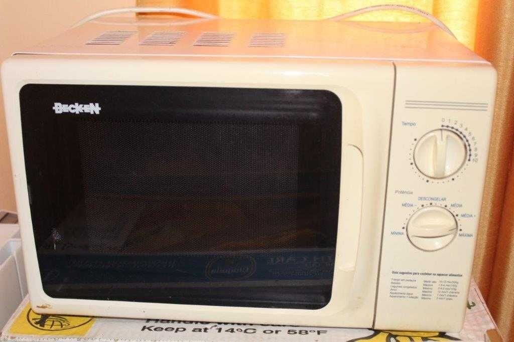 Microondas como novo