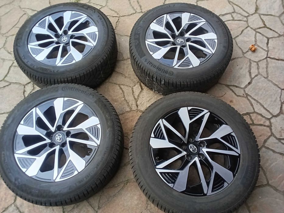 Koła aluminiowe  Toyota 18" z oponami zimowymi Continental