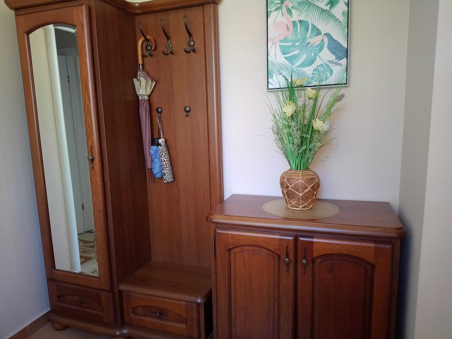 Szafa z lustrem + komoda  Bawaria  Black Red White (Przedpokój)