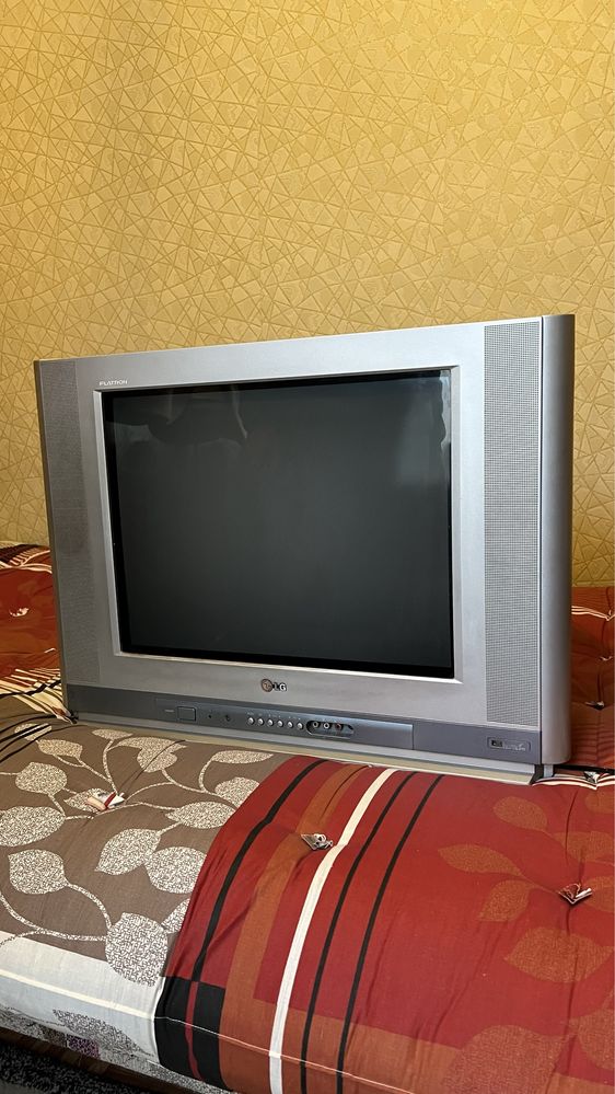 Продам телевизор рабочий