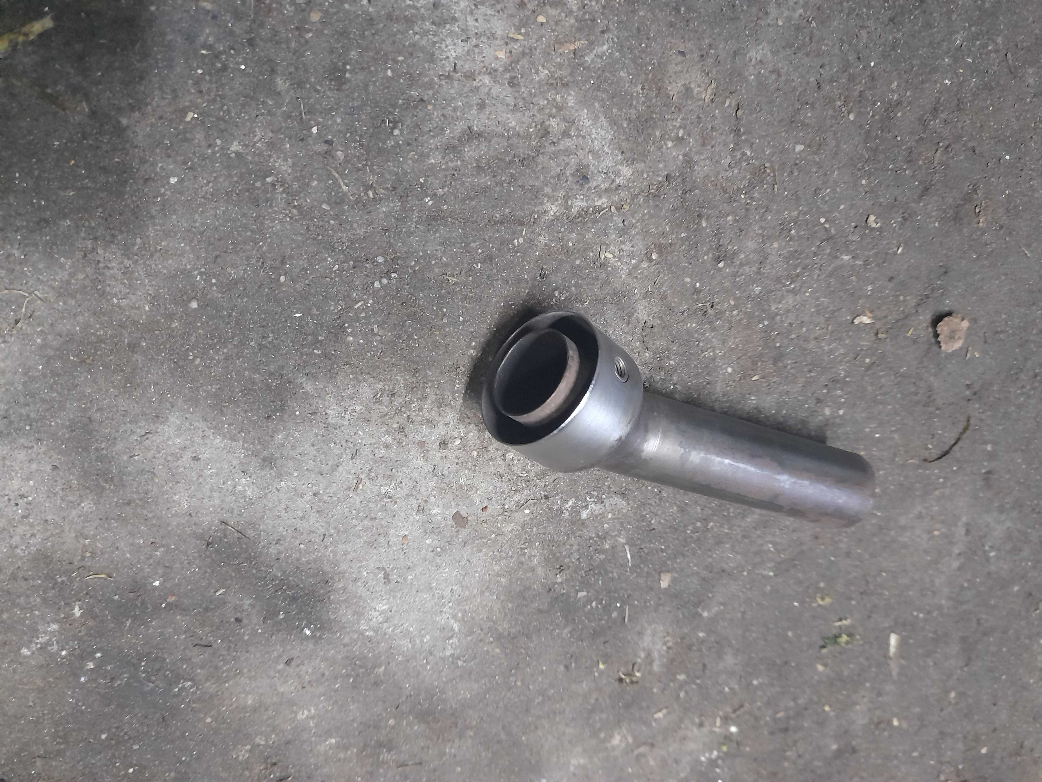 Db-killer.  Akrapovic. Średnica zewnętrzna 42,5mm