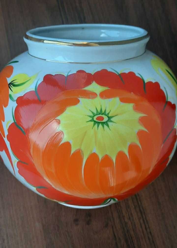 Фарфоровые вазы шары, барановка 50 годы
