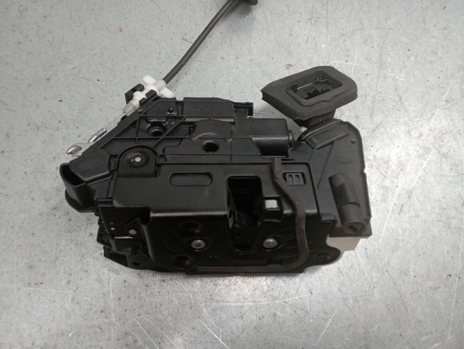 Fechadura / fecho porta frente direito VOLKSWAGEN Polo (6R, 6C)