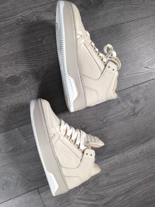 Зимние кожаные кроссовки фирмы NUBBIK 37 р.