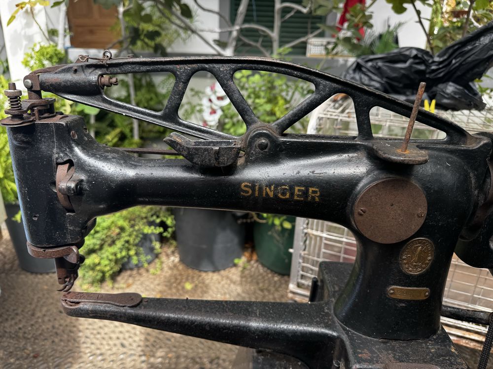 Maquina de costura Singer 29K1