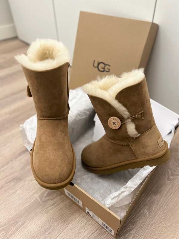 UGG Bailey Button II Chestnut R.40