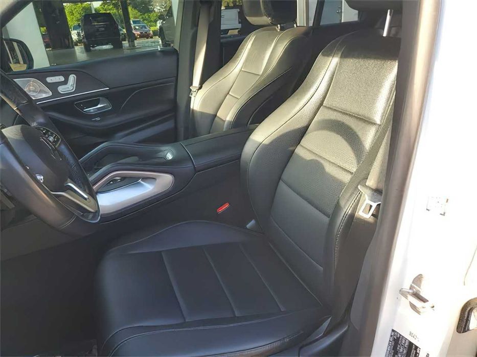 Mercedes-Benz GLE-Class      2021