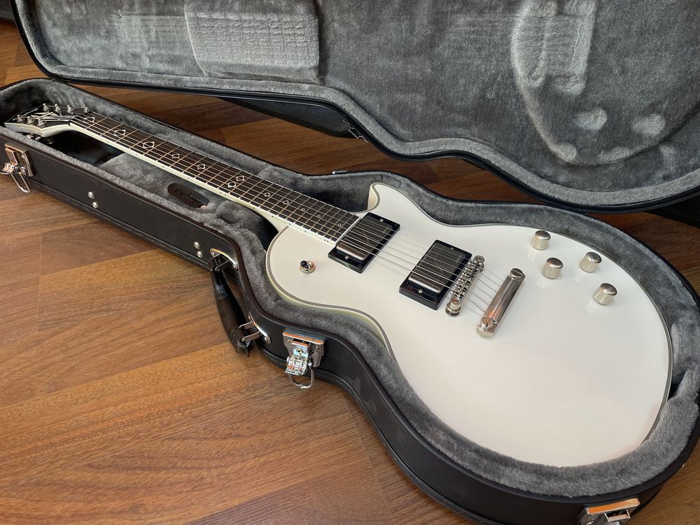 Epiphone Jerry Cantrell Les Paul Custom Prophecy, Bone White (1000$)