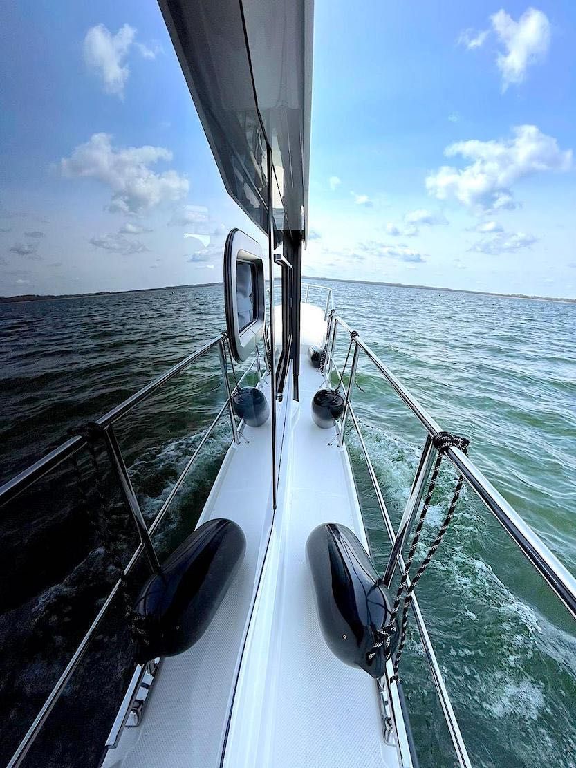 Jacht motorowy SunCamper 35 Flybridge Czarter Mazury wynajem