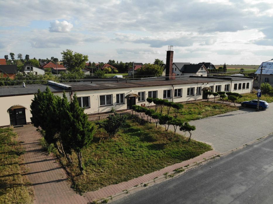 wynajem budynku i placu