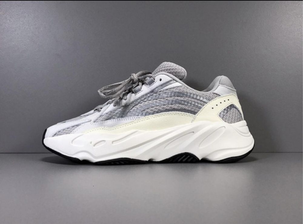 Yeezy boost 700 V2 Static