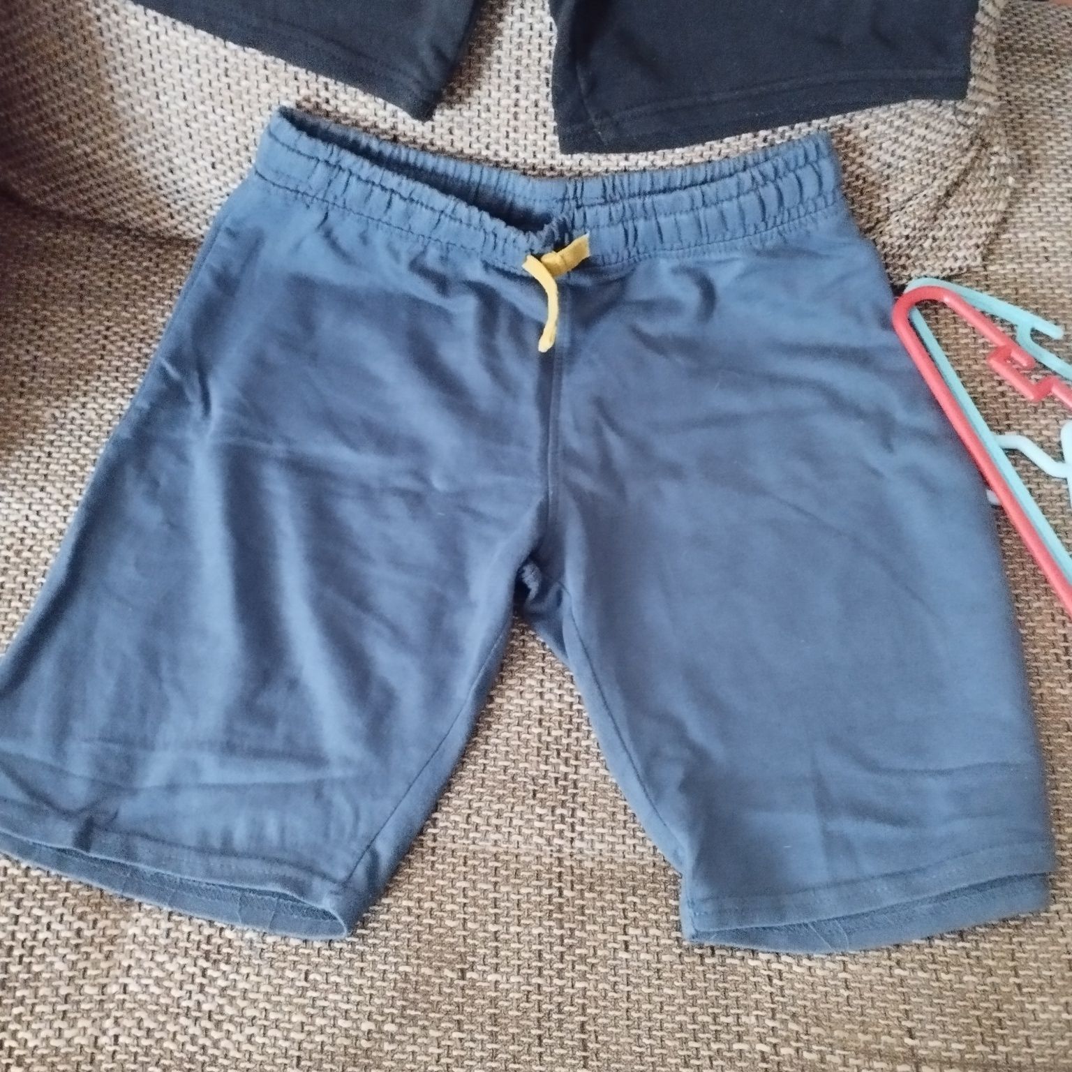 Roupa de rapaz como nova