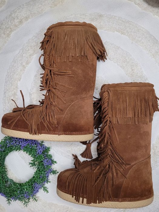 Śniegowce futro wodoodporne Aquazzura  Moon boot  35-37
Aguazzura prem