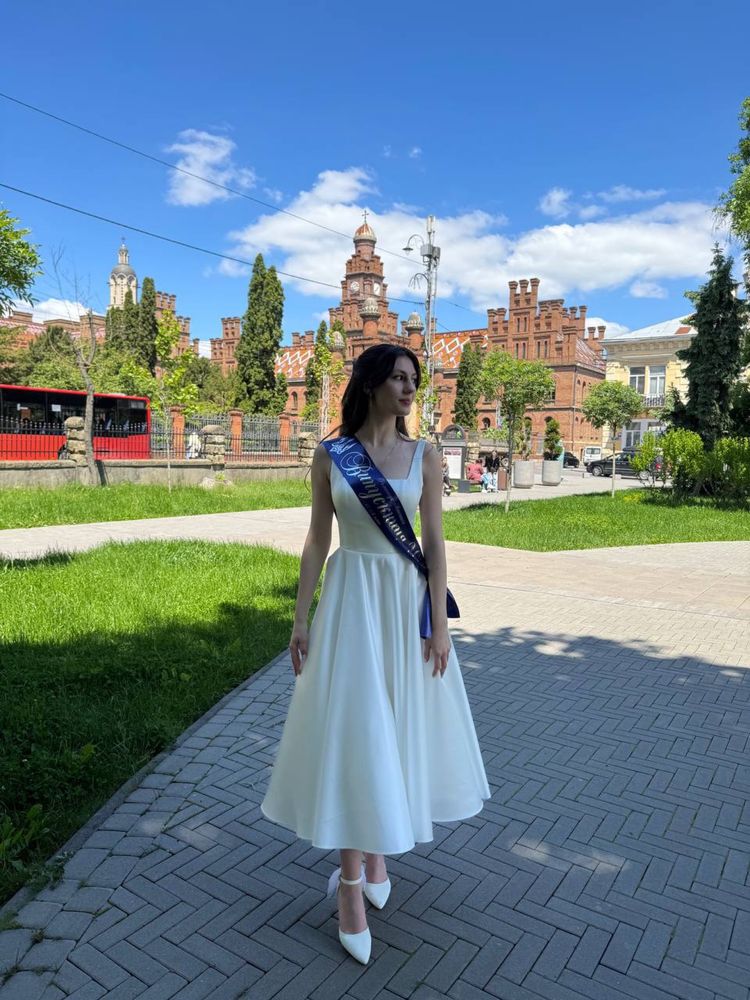 Плаття на випускний