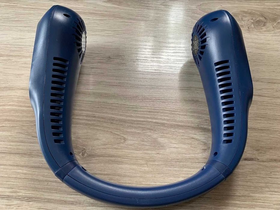 Wiatrak na szyję, wentylator na kark, hit w Japonii na upały