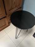 Mesa preta de 3 pes
