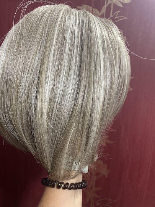 Продам парик светло-русый