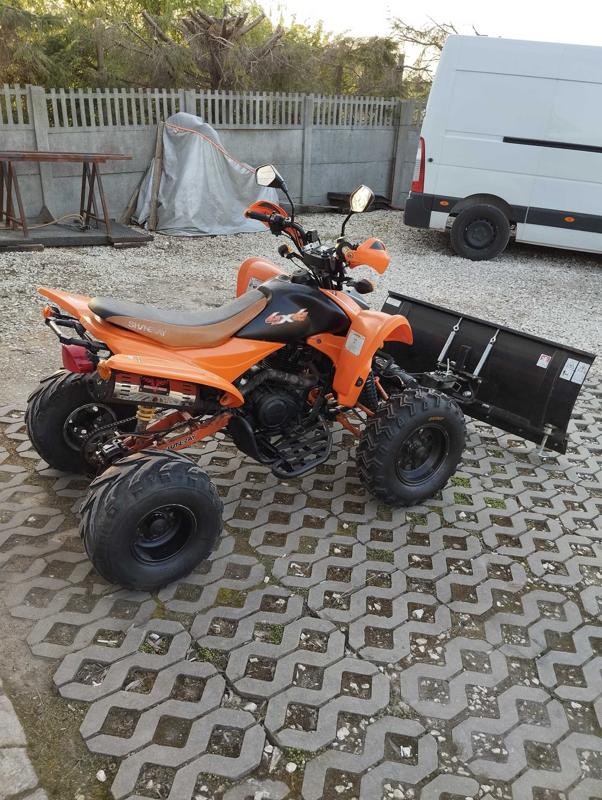 Quad 200 stan bdobry.