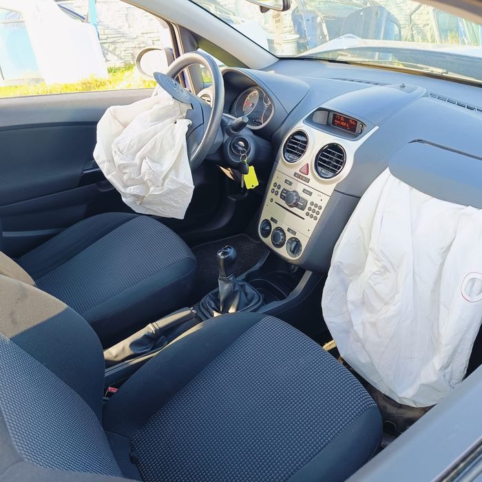 Opel Corsa d 1.0i z20z części